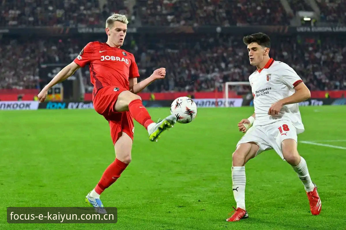 维拉3-0弗赖堡 vs 埃梅里第5冠：同一场欧联决赛，两种读法哪个更接近真相？